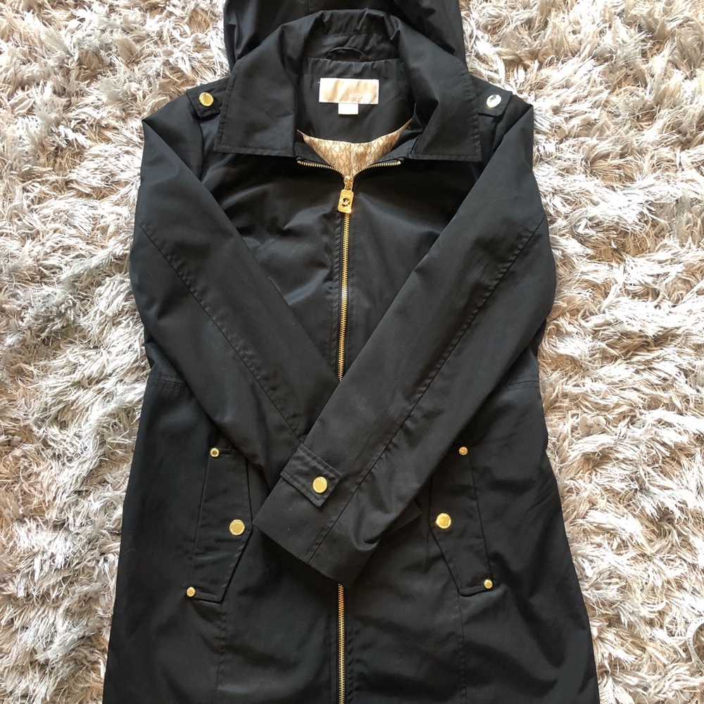 Hooded trench coat